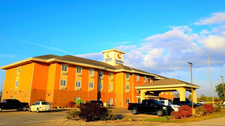 Comfort Inn and Suites Greenville I-70 Exterior