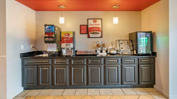 Econo Lodge Inn and Suites Restaurant