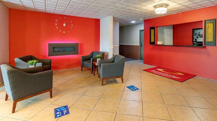 Econo Lodge Inn and Suites Lobby