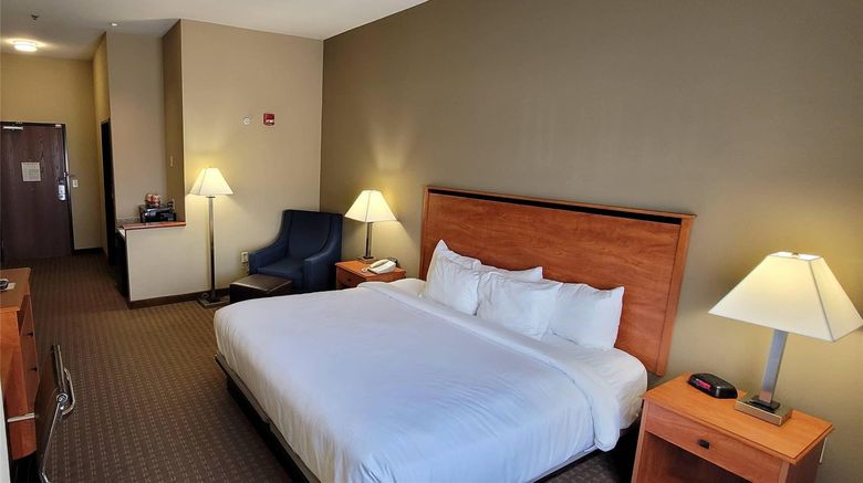 <b>Comfort Inn and Suites Marion I-57 Room</b>. Images powered by <a href="https://iceportal.shijigroup.com/" title="IcePortal" target="_blank">IcePortal</a>.
