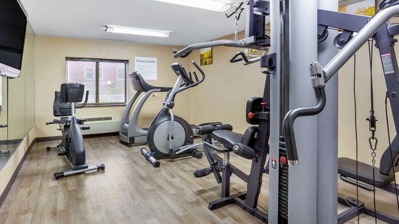 <b>Comfort Inn Hoffman Estates/Schaumburg Health</b>. Images powered by <a href="https://iceportal.shijigroup.com/" title="IcePortal" target="_blank">IcePortal</a>.
