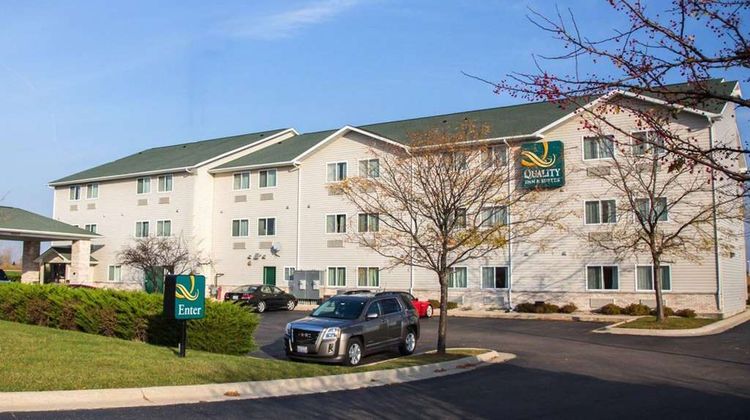 Quality Inn Exterior