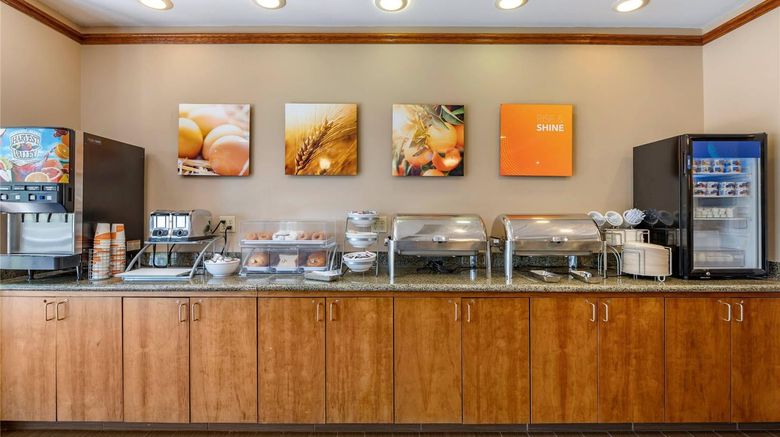 <b>Comfort Suites Urbana/Champaign Restaurant</b>. Images powered by <a href="https://iceportal.shijigroup.com/" title="IcePortal" target="_blank">IcePortal</a>.
