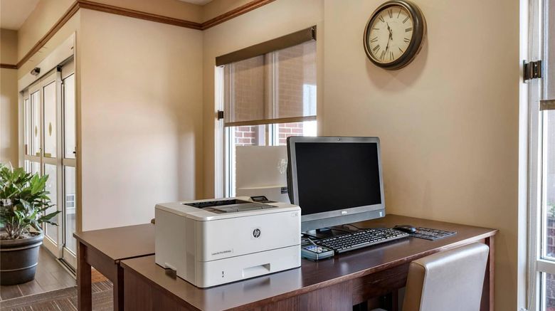 <b>Comfort Suites Urbana/Champaign Other</b>. Images powered by <a href="https://iceportal.shijigroup.com/" title="IcePortal" target="_blank">IcePortal</a>.