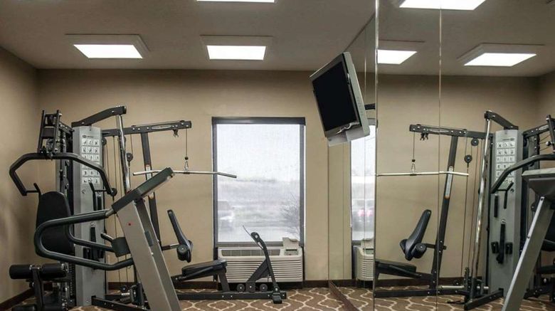 <b>Quality Inn & Suites Cahokia Health</b>. Images powered by <a href="https://iceportal.shijigroup.com/" title="IcePortal" target="_blank">IcePortal</a>.