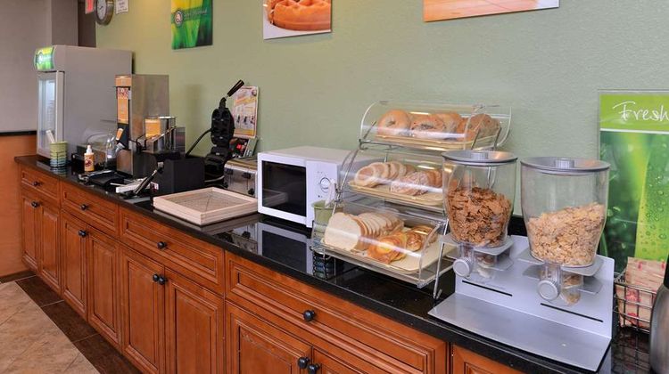 Quality Inn & Suites Matteson Restaurant