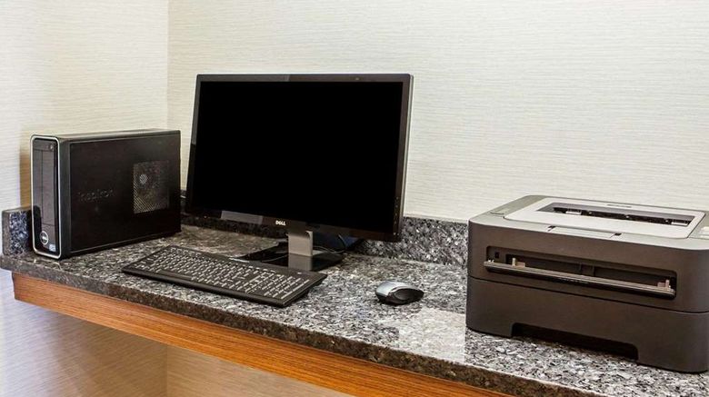 <b>Comfort Inn Other</b>. Images powered by <a href="https://iceportal.shijigroup.com/" title="IcePortal" target="_blank">IcePortal</a>.