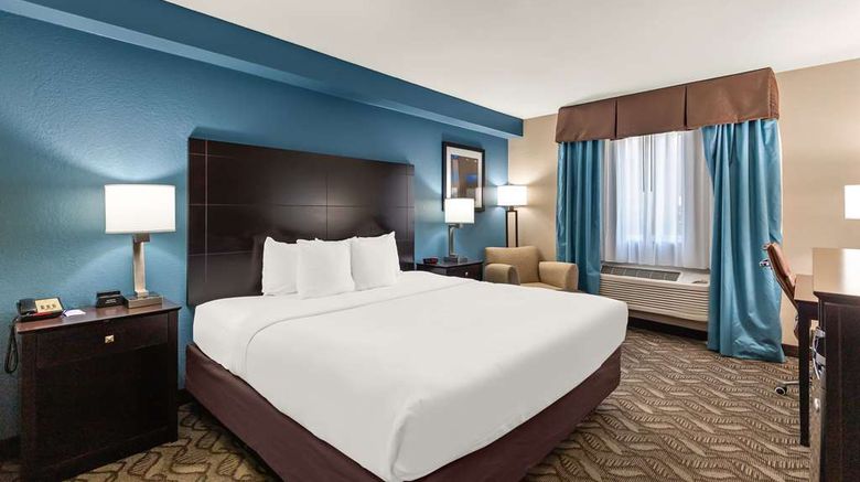 <b>Comfort Inn & Suites Springfield Room</b>. Images powered by <a href="https://iceportal.shijigroup.com/" title="IcePortal" target="_blank">IcePortal</a>.