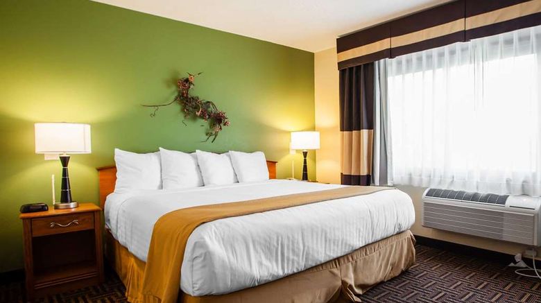 <b>Quality Inn Bolingbrook Suite</b>. Images powered by <a href="https://iceportal.shijigroup.com/" title="IcePortal" target="_blank">IcePortal</a>.