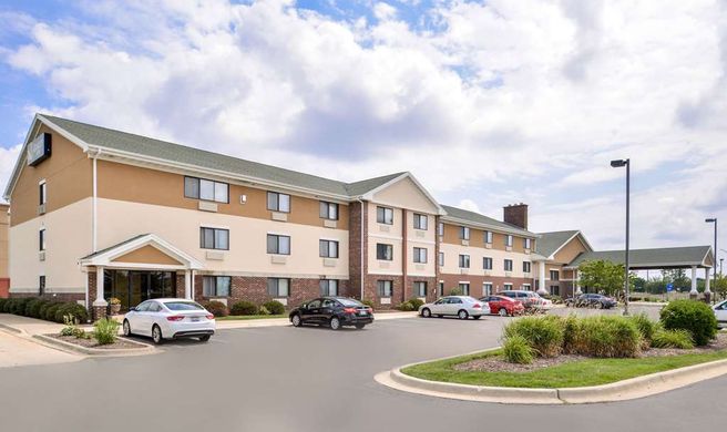 Quality Inn Bolingbrook Exterior