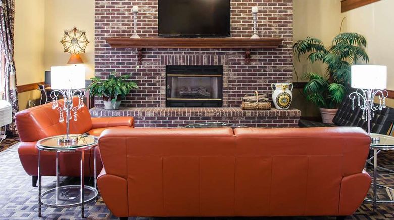 <b>Quality Inn Bolingbrook Lobby</b>. Images powered by <a href="https://iceportal.shijigroup.com/" title="IcePortal" target="_blank">IcePortal</a>.