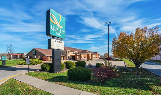 Quality Inn Carbondale Exterior