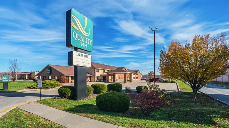 <b>Quality Inn Carbondale Exterior</b>. Images powered by <a href="https://iceportal.shijigroup.com/" title="IcePortal" target="_blank">IcePortal</a>.