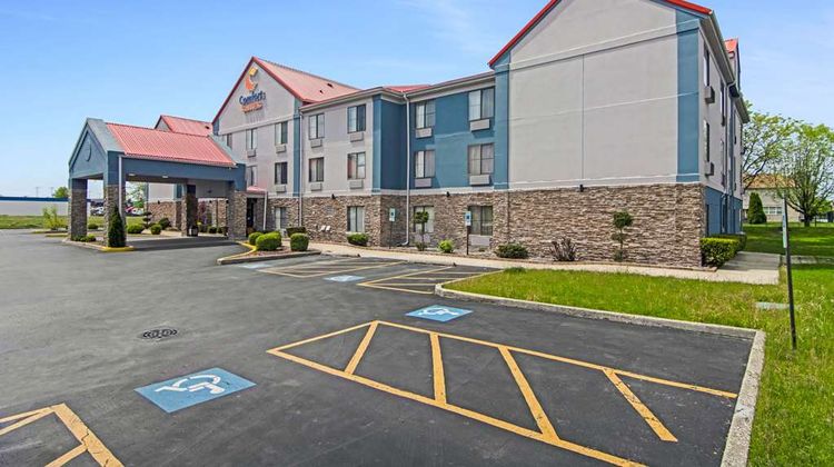 Comfort Suites Exterior