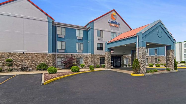 Comfort Suites Exterior