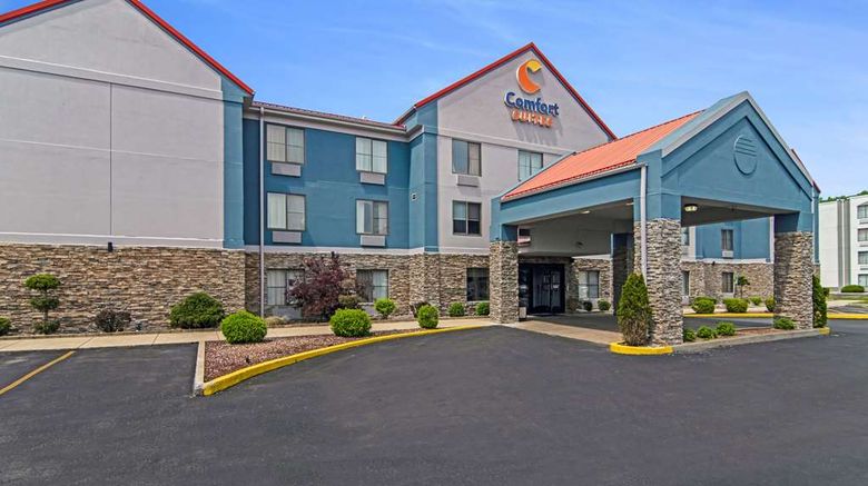 <b>Comfort Suites Exterior</b>. Images powered by <a href="https://iceportal.shijigroup.com/" title="IcePortal" target="_blank">IcePortal</a>.