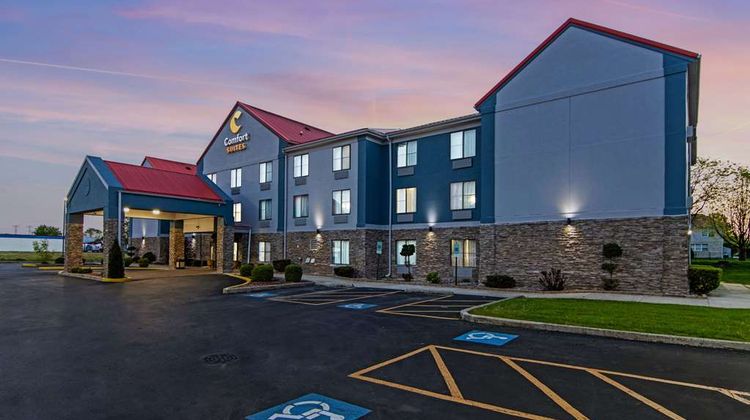 Comfort Suites Exterior