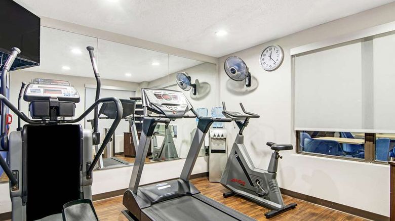 <b>Comfort Suites Health</b>. Images powered by <a href="https://iceportal.shijigroup.com/" title="IcePortal" target="_blank">IcePortal</a>.