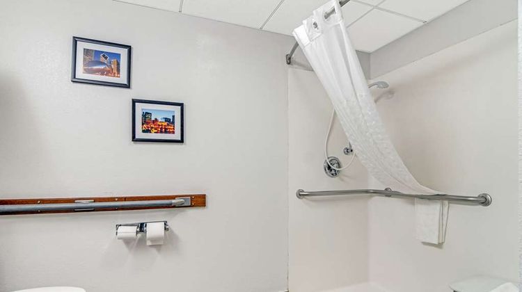 Comfort Suites Room