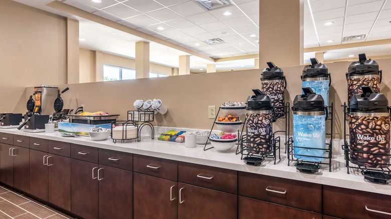 <b>Comfort Inn Edwardsville Restaurant</b>. Images powered by <a href="https://iceportal.shijigroup.com/" title="IcePortal" target="_blank">IcePortal</a>.