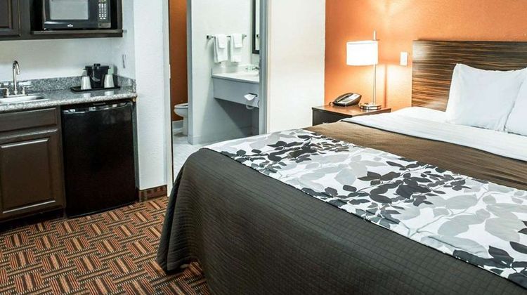 Sleep Inn O'Fallon Suite