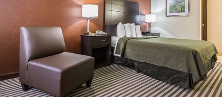 Quality Inn Room