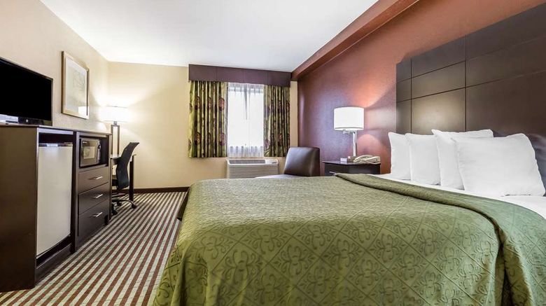 <b>Quality Inn Room</b>. Images powered by <a href="https://iceportal.shijigroup.com/" title="IcePortal" target="_blank">IcePortal</a>.