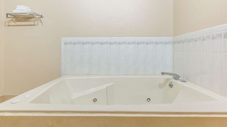Quality Inn Suite