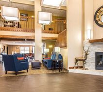 Comfort Suites Effingham Central Lobby