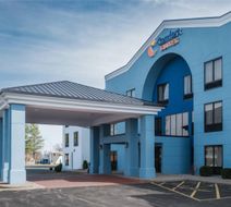 Comfort Suites Effingham Central Exterior