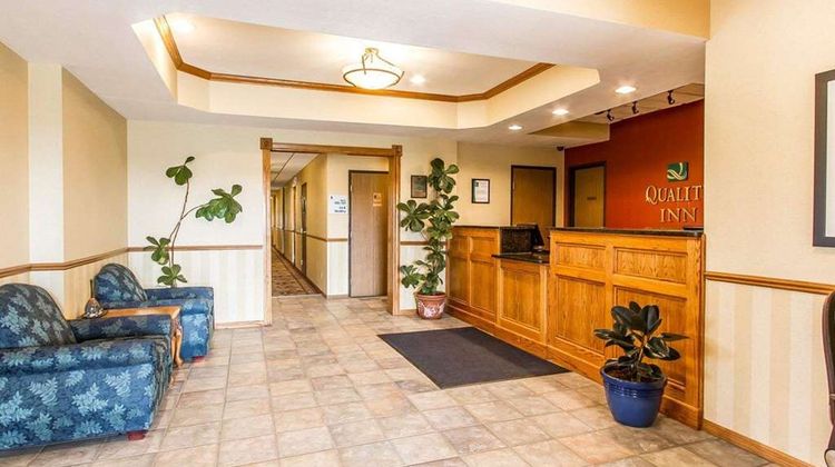 Quality Inn Pontiac Lobby