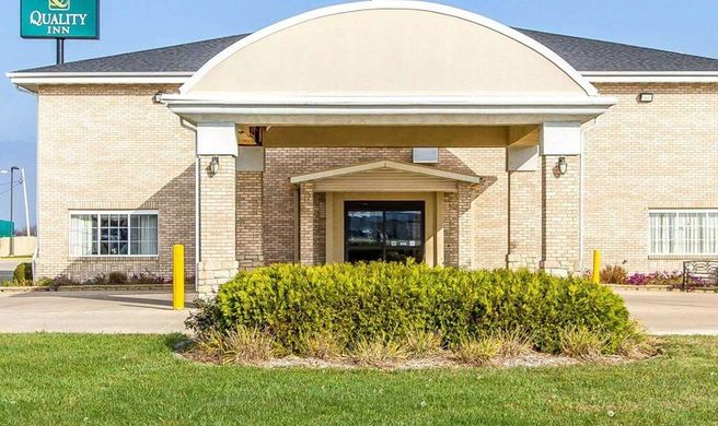Quality Inn Pontiac Exterior