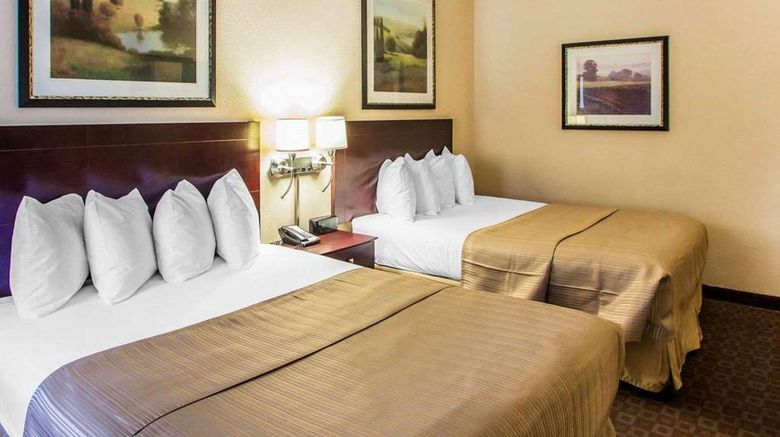 <b>Quality Inn Peoria Suite</b>. Images powered by <a href="https://iceportal.shijigroup.com/" title="IcePortal" target="_blank">IcePortal</a>.