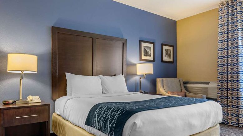 <b>Suburban Studios Arlington Hts-Elk Grove Room</b>. Images powered by <a href="https://iceportal.shijigroup.com/" title="IcePortal" target="_blank">IcePortal</a>.