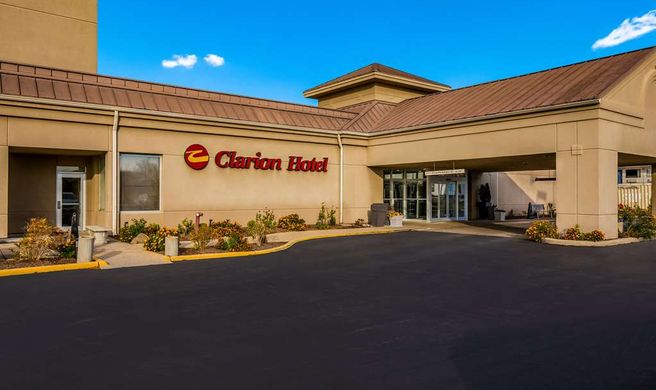 Clarion Hotel Exterior