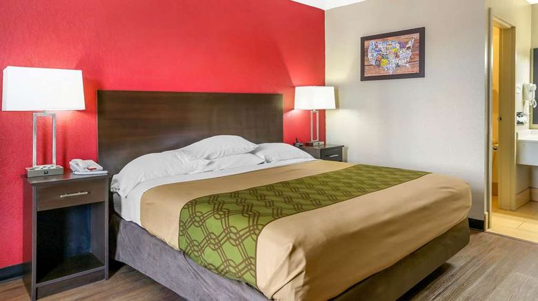 <b>Econo Lodge Shorewood Room</b>. Images powered by <a href="https://iceportal.shijigroup.com/" title="IcePortal" target="_blank">IcePortal</a>.