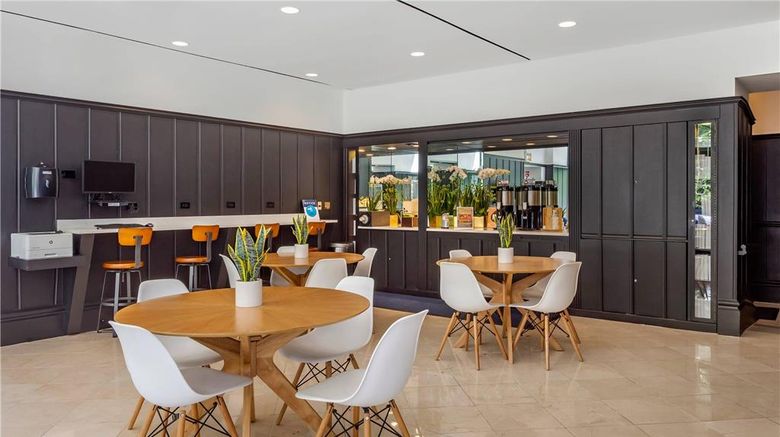 <b>Bluegreen Vacations Hotel Blake Restaurant</b>. Images powered by <a href="https://iceportal.shijigroup.com/" title="IcePortal" target="_blank">IcePortal</a>.