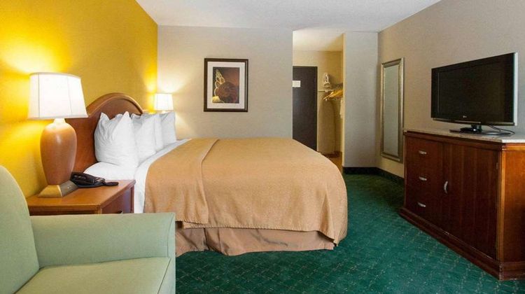 Quality Inn Cairo-Mounds Room