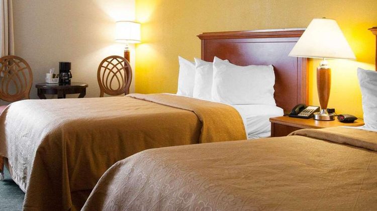 Quality Inn Cairo-Mounds Room