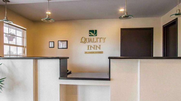 Quality Inn Cairo-Mounds Lobby