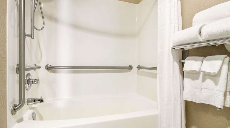 <b>Comfort Inn Ottawa Starved Rock Area Room</b>. Images powered by <a href="https://iceportal.shijigroup.com/" title="IcePortal" target="_blank">IcePortal</a>.