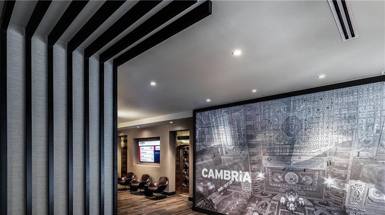 Cambria Chicago Loop - Theatre District Lobby