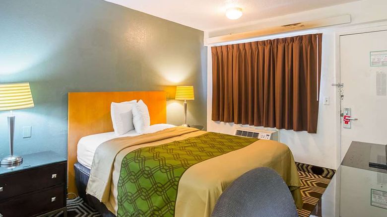 <b>Econo Lodge South Holland Room</b>. Images powered by <a href="https://iceportal.shijigroup.com/" title="IcePortal" target="_blank">IcePortal</a>.