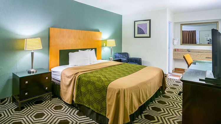 Econo Lodge South Holland Room