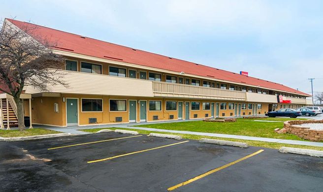 Econo Lodge South Holland Exterior