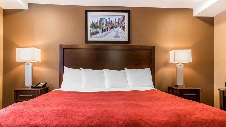 <b>Rodeway Inn Chicago-Evanston Room</b>. Images powered by <a href="https://iceportal.shijigroup.com/" title="IcePortal" target="_blank">IcePortal</a>.