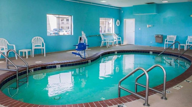 <b>Quality Inn Hotel Franklin Pool</b>. Images powered by <a href="https://iceportal.shijigroup.com/" title="IcePortal" target="_blank">IcePortal</a>.