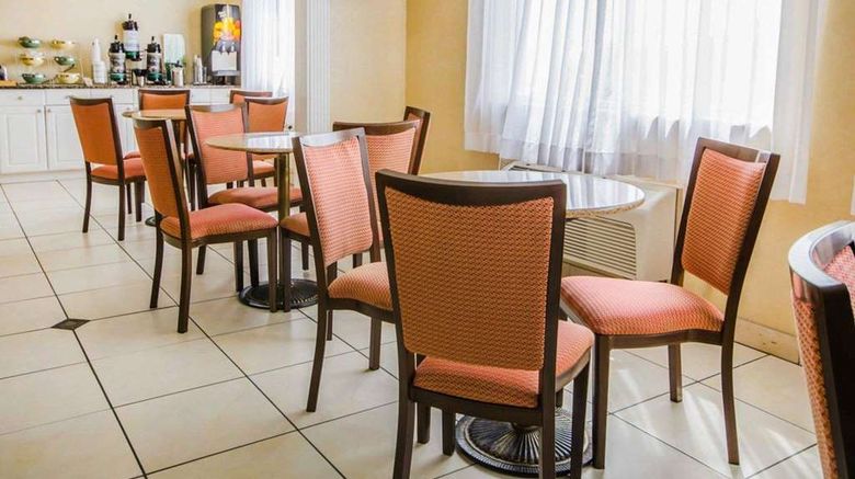 <b>Quality Inn Evansville Eastland Area Restaurant</b>. Images powered by <a href="https://iceportal.shijigroup.com/" title="IcePortal" target="_blank">IcePortal</a>.