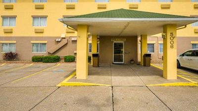 Quality Inn Evansville Eastland Area