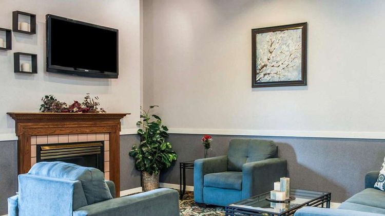 Quality Inn Lobby